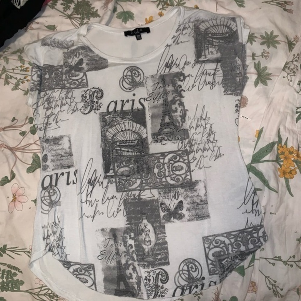 B.L.E.U top